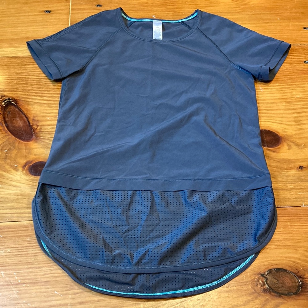 IVIVVA 12 Charcoal Pinhole Tunic Top Tee Reflectors